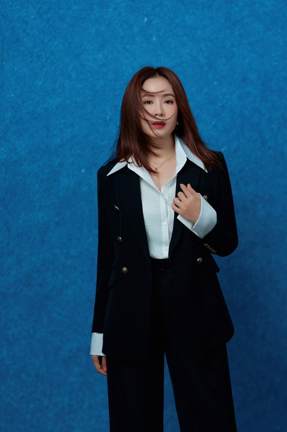 Hong Diem ngoai doi hap dan gap boi tren phim-Hinh-12