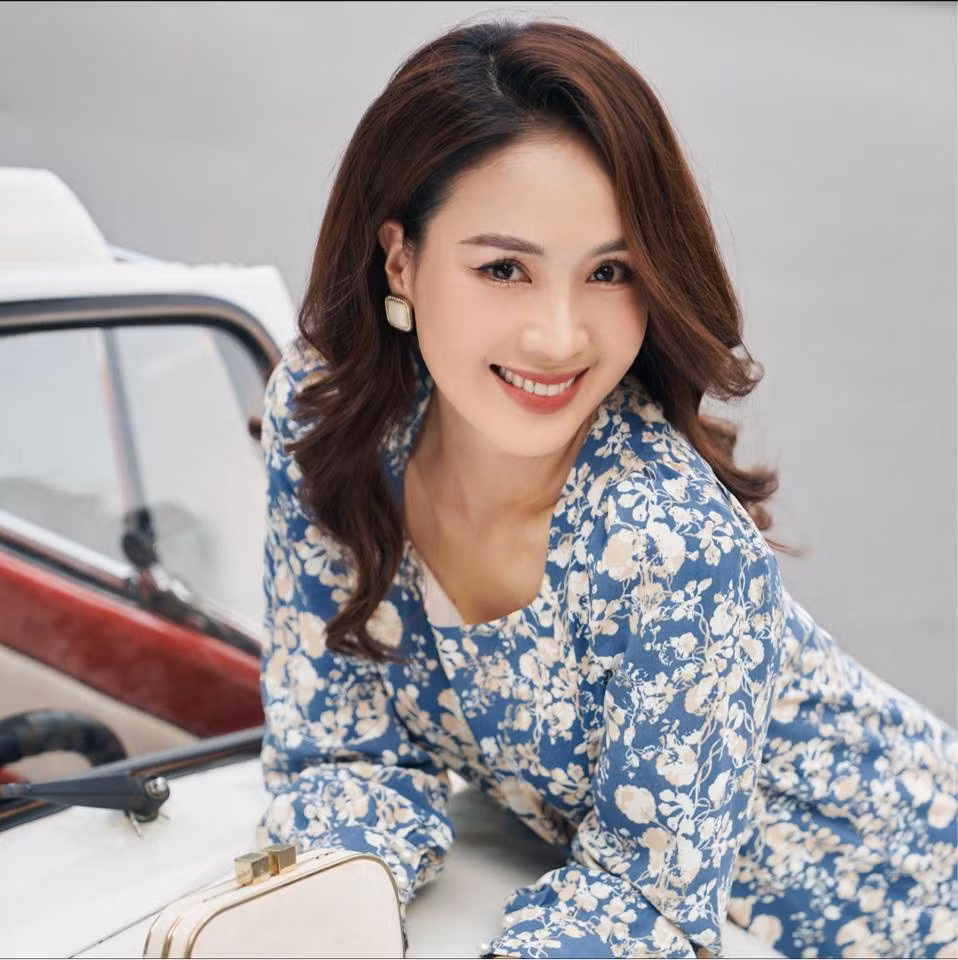 Hong Diem ngoai doi hap dan gap boi tren phim-Hinh-13