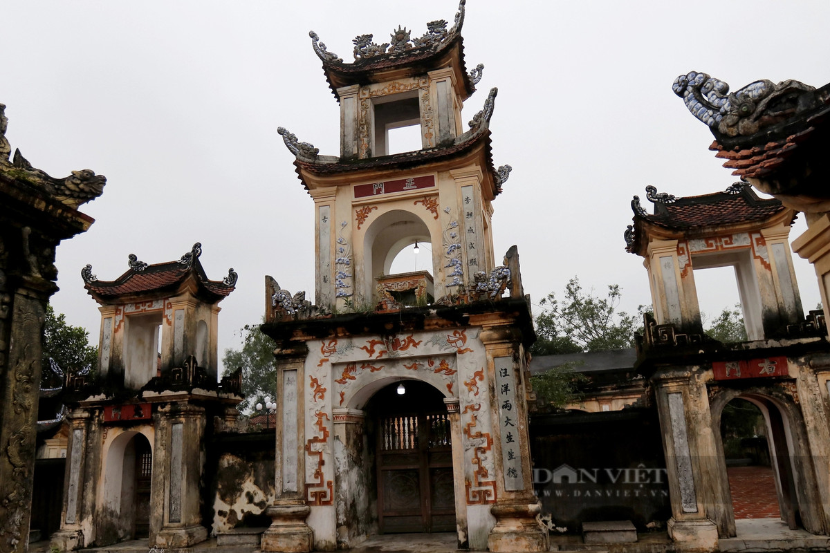 Đền Nen là một trong 4 ngôi đền cổ, đẹp nhất của vùng đất Nghệ - Tĩnh. Theo quan điểm của người xưa nó được xếp trong "Tứ linh từ" (4 ngôi đền có tiếng là linh thiêng) của vùng đất An Tĩnh xưa nay thuộc 2 tỉnh Nghệ An và Hà Tĩnh.