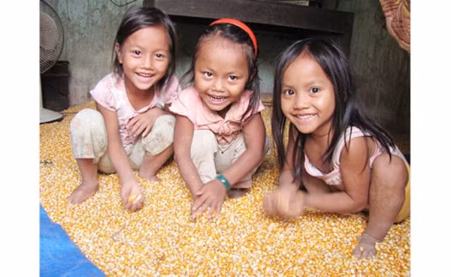 Trẻ em người Rục những năm gần đây.