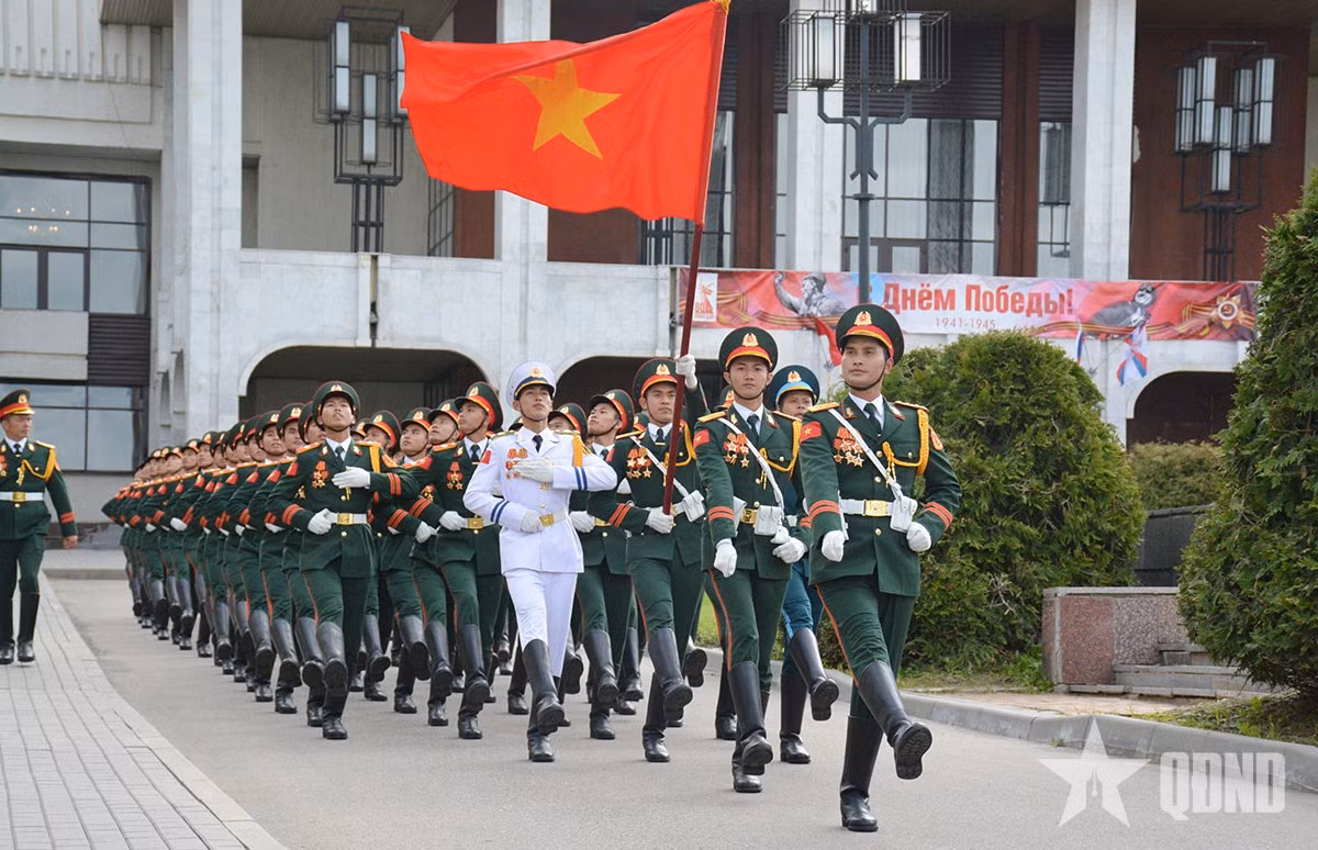 Nhung hinh anh “don tim” cua doan Viet Nam tham gia Le duyet binh tren Quang truong Do-Hinh-3