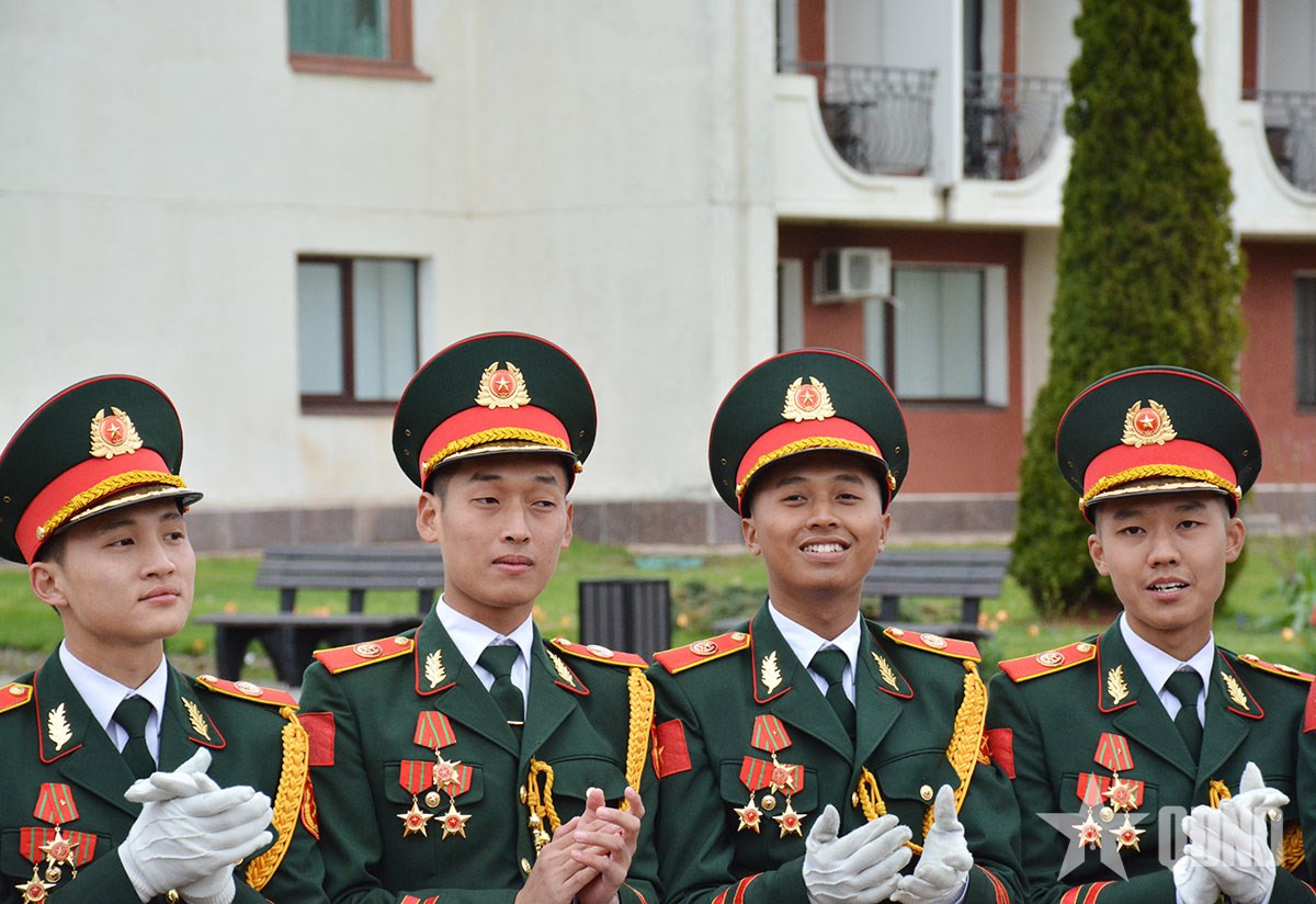 Nhung hinh anh “don tim” cua doan Viet Nam tham gia Le duyet binh tren Quang truong Do-Hinh-10