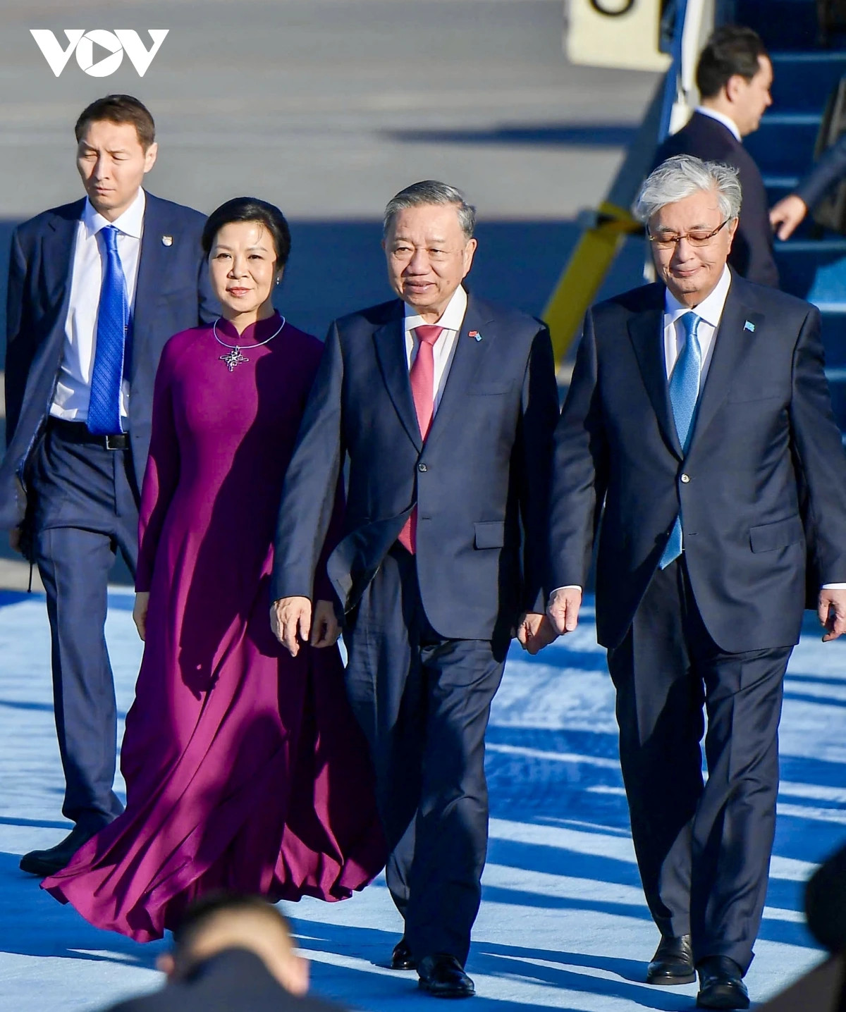 Tổng Bí thư Tô Lâm bắt đầu các hoạt động thăm cấp Nhà nước Kazakhstan - Hình 2 Tong Bi thu To Lam bat dau cac hoat dong tham cap Nha nuoc Kazakhstan-Hinh-2