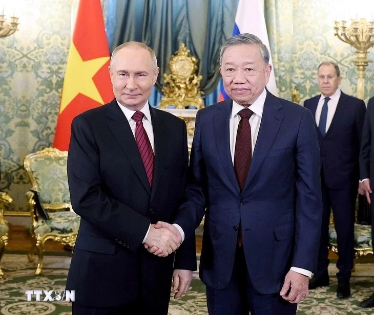 Tổng Bí thư Tô Lâm hội đàm với Tổng thống Nga Vladimir Putin Tong Bi thu To Lam hoi dam voi Tong thong Nga Vladimir Putin