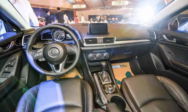 VinaMazda vừa chính thức giới thiệu Mazda3 thế hệ mới với 3 phiên bản khác nhau tại Việt Nam