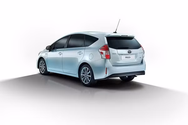 Lo gia Toyota Prius+ phien ban 2015-Hinh-2