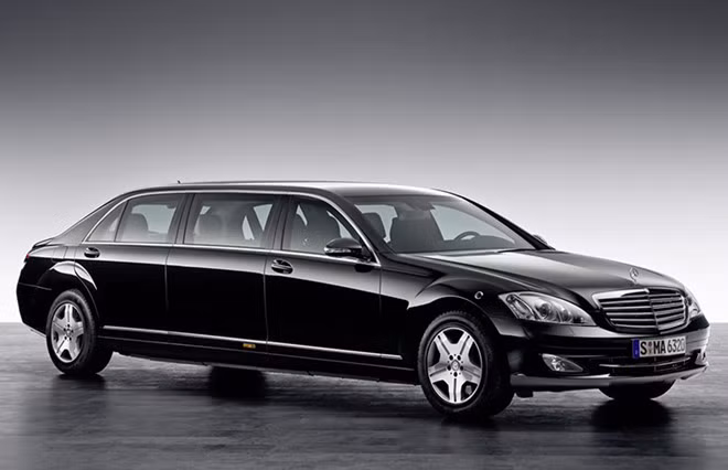 Kenya - Mercedes-Benz S600 Pullman