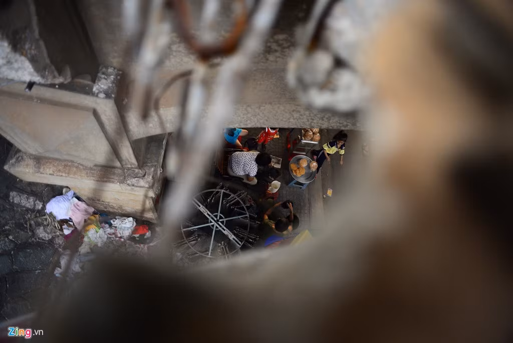 Gap rut thao do cau tram tuoi o Sai Gon-Hinh-12