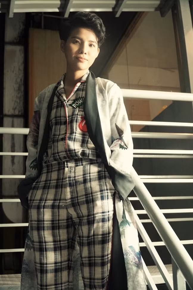 Vu Cat Tuong mac ao ngu den phong tra-Hinh-3