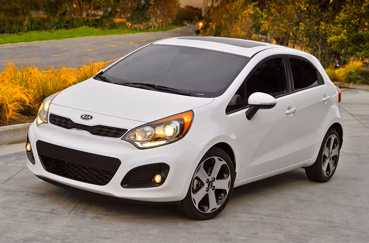 Kia Rio - 46%, nằm trong số 3 mẫu xe được chuộng ít nhất.