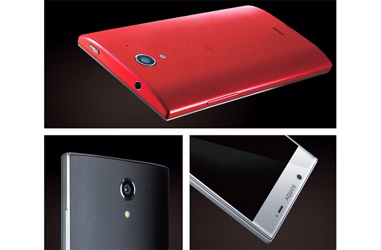 AQUOS Crystal X có ba phiên bản màu là đen, trắng và hồng.