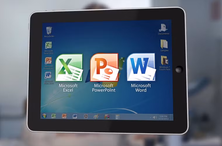 Microsoft phát hành miễn phí bộ Office cho iPhone và iPad. Đây là một quyết định hợp lý của Microsoft khi biến các sản phẩm "đóng" trở thành "mở" trước những nền tảng đối thủ như iOS và Android, đồng thời là bước đi thông minh để đưa phần mềm của Microsoft có mặt ở khắp nơi, không chỉ trên các thiết bị chạy Windows.