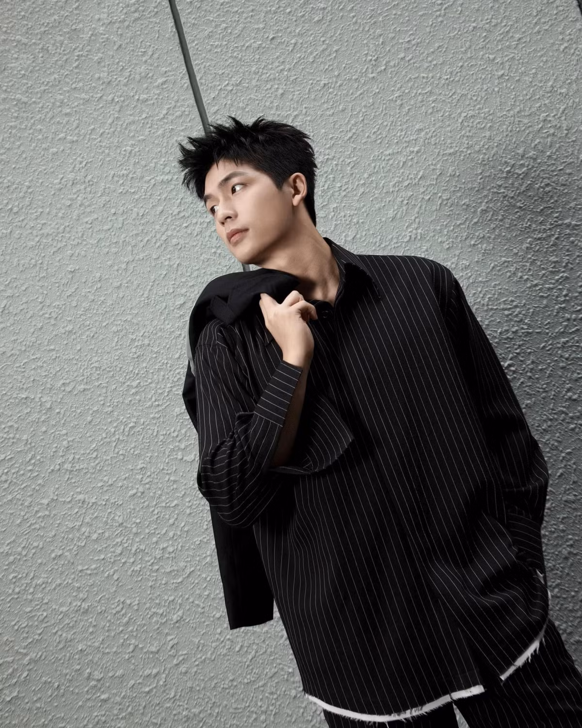 Dien vien Quoc Anh: Muon tap trung cho su nghiep, tinh yeu de sang mot ben-Hinh-2