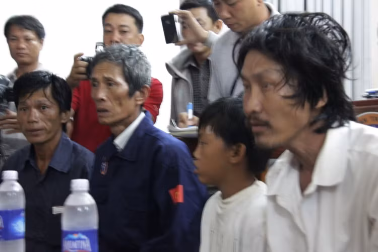 Gương mặt thảng thốt của các nạn nhân trở về "từ cõi chết".