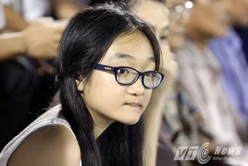 Đến bất cứ nơi đâu Công Phượng và các đồng đội đều nhận được sự cổ vũ nhiệt tình của người hâm mộ. Ảnh: Hà Thành.