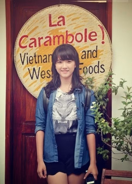 Me man ve dep hien diu cua nu sinh Quoc hoc Hue