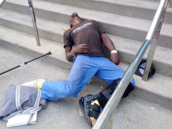 Ngã đâu cũng là giường...