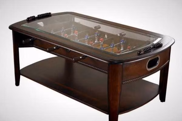 Đỡ mất thời gian vừa ngồi trên bàn lại có thêm trò chơi.