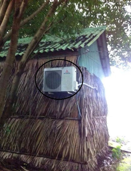 Nhà em nghèo lắm các bác ạ!