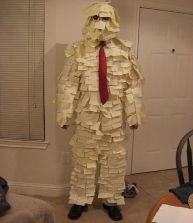 Thời trang làm từ giấy note.