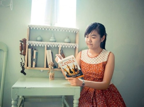 Cô bạn Trương Thái Chân không chỉ nổi tiếng xinh xắn mà còn có thành tích học tập đáng nể cùng với nhiều giải thưởng môn Anh cấp tỉnh.