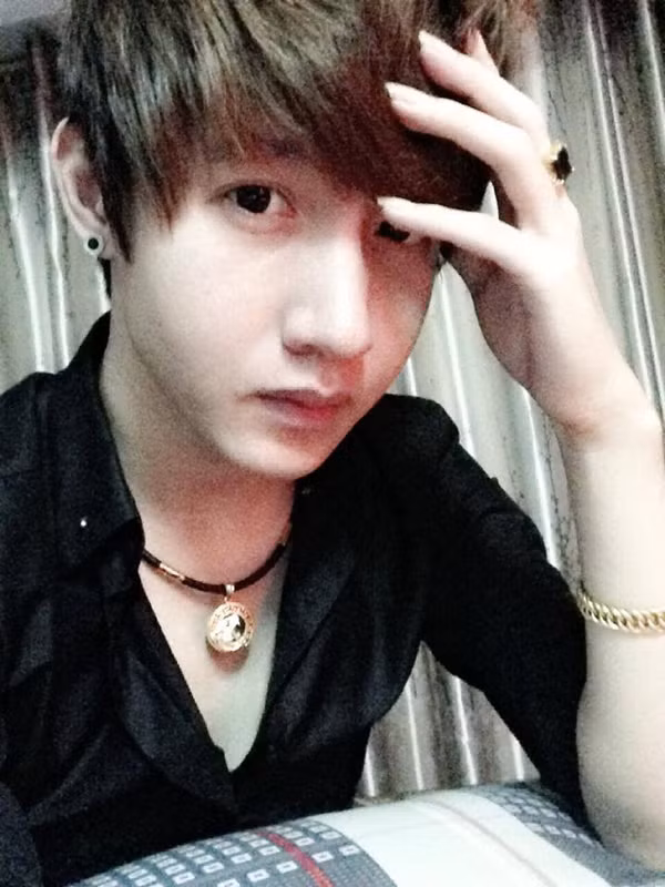 Anh chàng điển trai Hồng Quân.