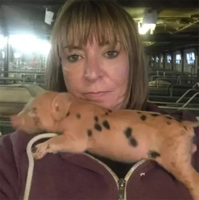 Trung doc dac, bong co tien khung: Nguoi cho het sach, nguoi doi... tieu huy-Hinh-3