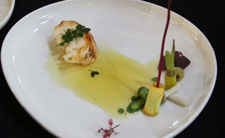 Anh cho biết cây sọ chó gắn với cả tuổi thơ, hồi nhỏ anh thường được ăn các món ăn chế biến từ loại cây này.