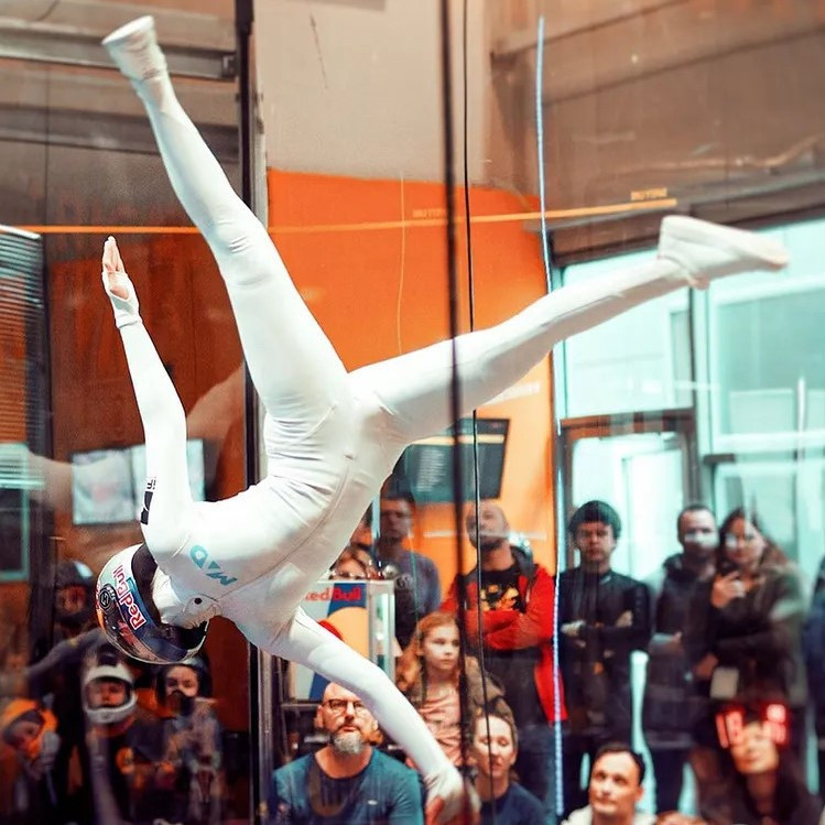 Biet gi ve my nhan tre la VDV vo dich nhay du cua Singapore?-Hinh-3