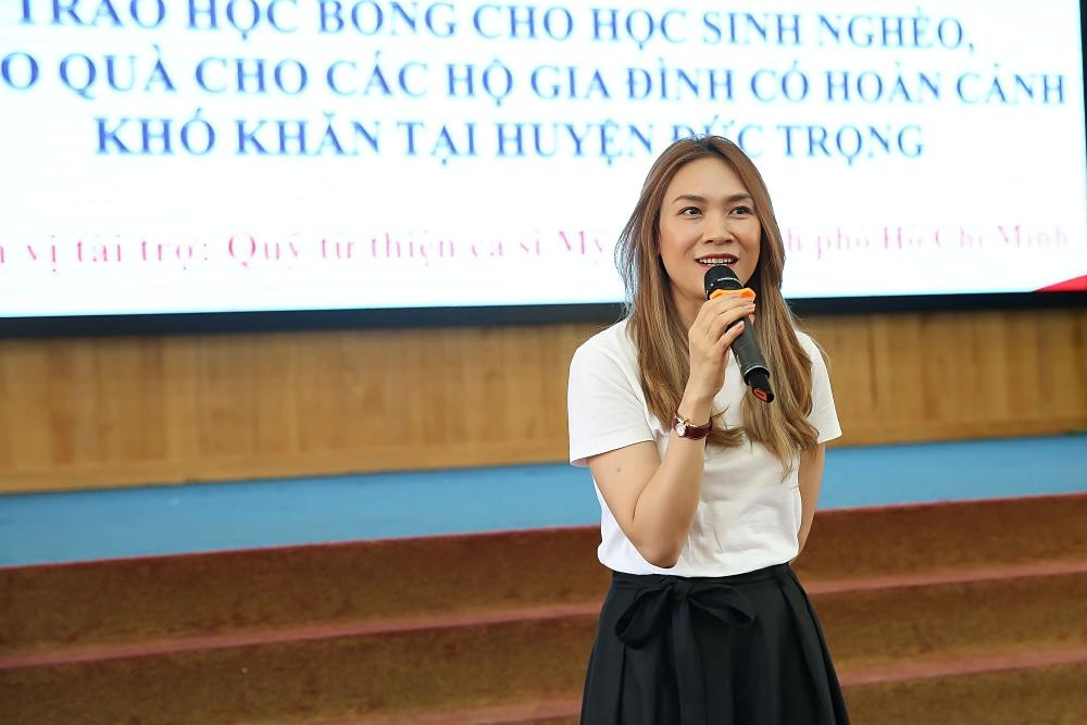 Loat hanh dong tinh te, ghi diem cua My Tam khi di tang qua