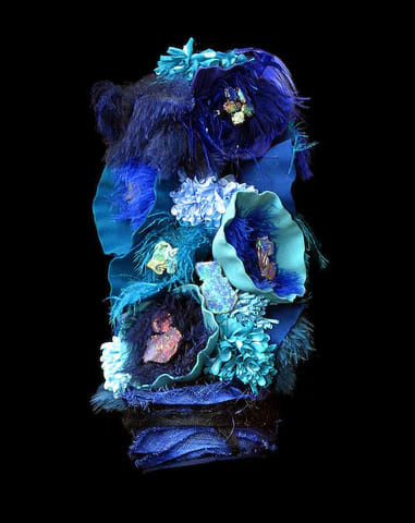 Chiec mu dat nhat the gioi... doi nhu mang vai can biet thu tren dau-Hinh-5