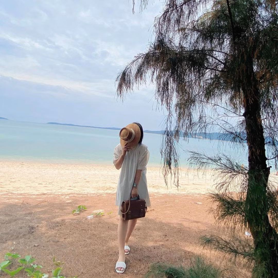 Nghi he o Quang Ninh: Khong chi co vinh Ha Long de kham pha-Hinh-5