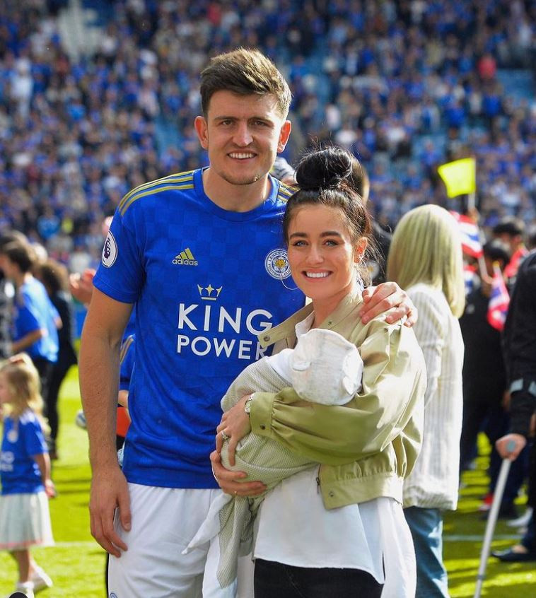 Trong 11 năm yêu, Maguire và Hawkins có hai mặt con, Lillie Saint Maguire (sinh năm 2019) và Piper Rose (sinh năm 2020). Cả hai đều là con gái.