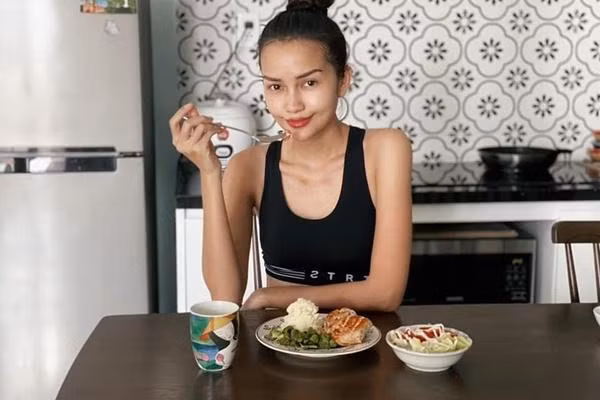 Tuoi tho co cuc khi ba mat som cua tan Hoa hau Hoan vu VN 2022-Hinh-19