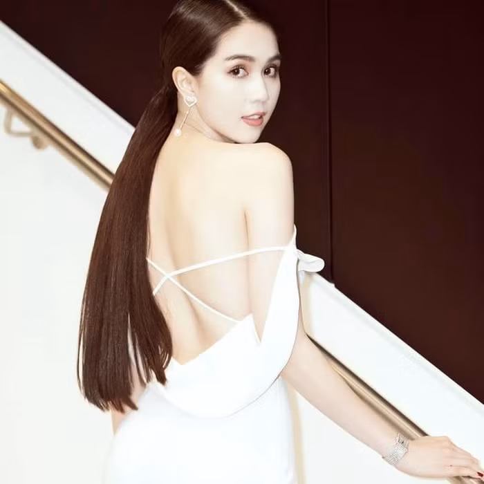 Ngoc Trinh de lo lung tran nhieu khuyet diem, khong con nuot na nhu xua-Hinh-4