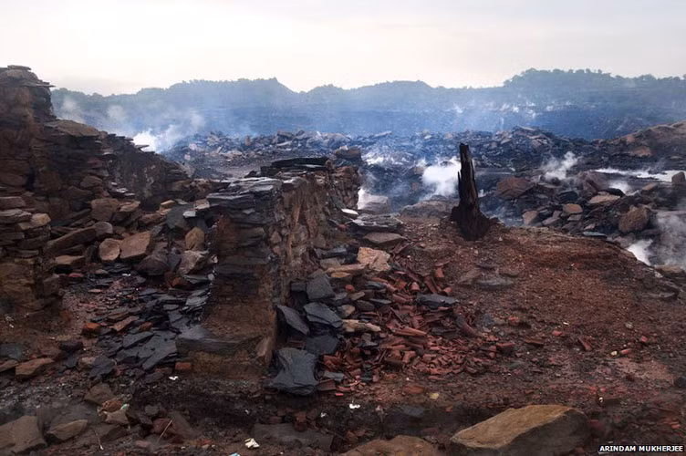 Nhưng những người dân bần cùng không biết đi đâu về đâu...