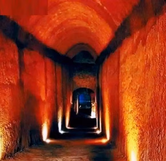 Tai sao ngon den luon chay trong lang mo Tan Thuy Hoang?-Hinh-4