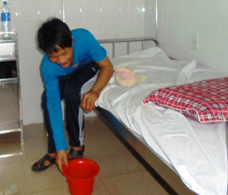 …tranh thủ dọn dẹp nhà.