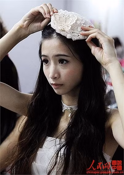 Dù vất vả nhưng các SG vẫn rất vui vẻ. Các cô luôn tin rằng làm công việc này đến một lúc nào đó sẽ gặp may mắn, 'một bước lên tiên'.