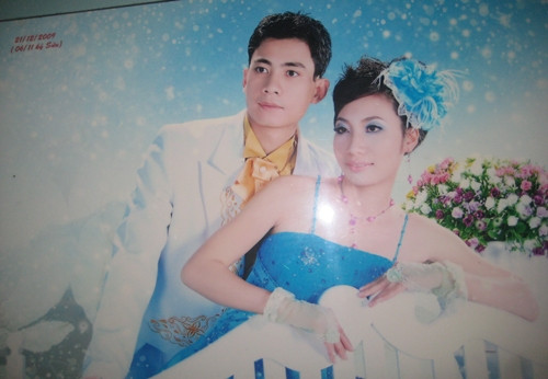 Hạnh phúc vừa mở ra đã đóng sập trước mắt vợ chồng cô phóng viên trẻ