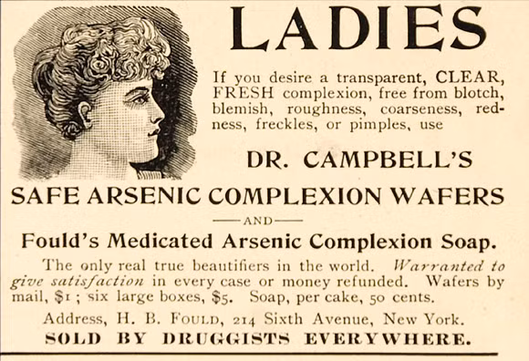 Uống thạch tín: Vào khoảng thế kỷ 19, người ta uống thạch tín để có được "làn da sáng, ánh mắt rạng rỡ và cơ thể đầy đặn gợi cảm”. Tất nhiên cũng có một vài quy định như người uống phải uống thạch tín vào lúc trăng lên và ban đầu chỉ được uống 1 lượng nhỏ (để cơ thể có thể thích nghi). Nếu ngưng uống, người ta sẽ chết. Thạch tín cũng gây bướu cổ vì nó làm tắc i-ốt tại tuyến giáp và có nguy cơ gây tử vong.