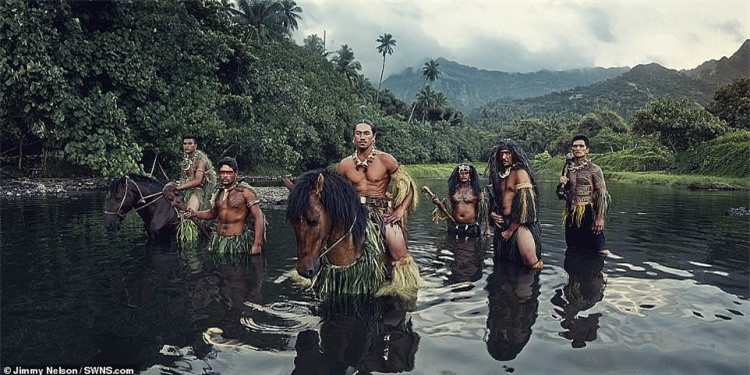 Chuyến đi trải nghiệm đời sống thổ dân trên quần đảo Marquesas được Jimmy đánh giá là một trong những "kỷ niệm giàu có và tuyệt vời nhất". Nhiếp ảnh gia chia sẻ: "Rất ít người tới đây và lại càng hiếm người dành thời gian thực sự ở nơi này. Điều đó chứng tỏ thêm rằng, chỉ người nỗ lực đến, sống và trải nghiệm mới có thể yêu mến, tò mò và bị cuốn hút bởi quần đảo Marquesas. Một khi tới rồi thì bạn phải tốn rất nhiều thời gian mới có thể kết nối được với dân bản địa và văn hóa của họ".