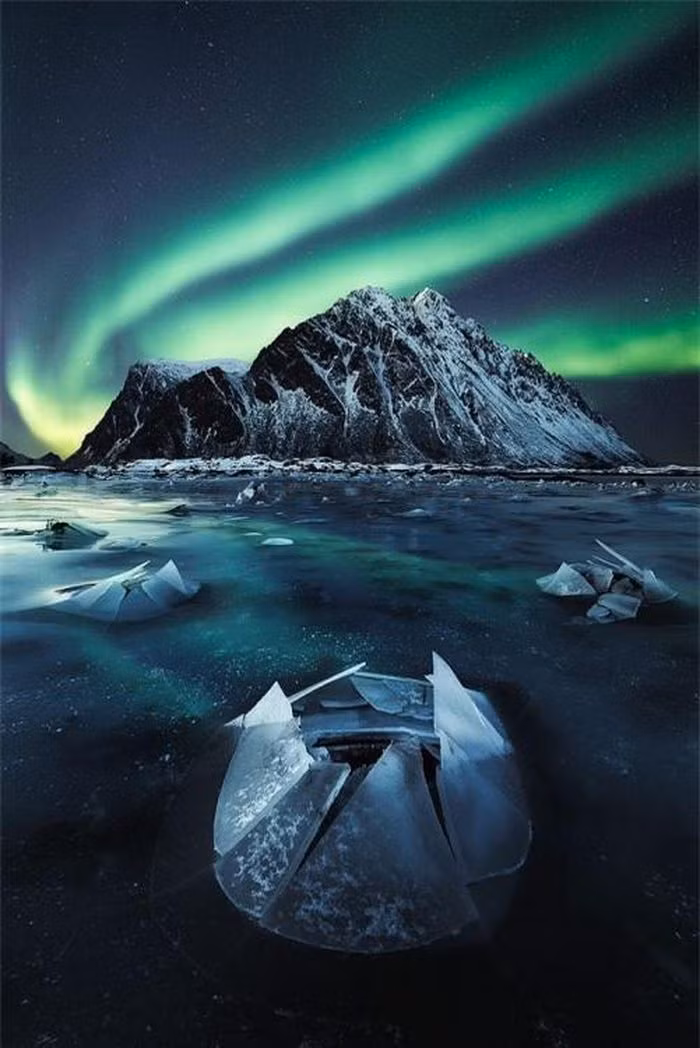 Roksolyana Hilevych tình cờ bắt gặp những "Trứng rồng" này ở quần đảo Lofoten của Na Uy.