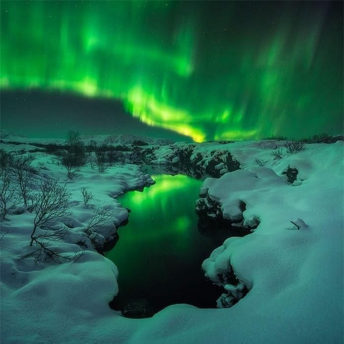 Iurie Belegurschi gọi bức ảnh này là "Bản giao hưởng ánh sáng".