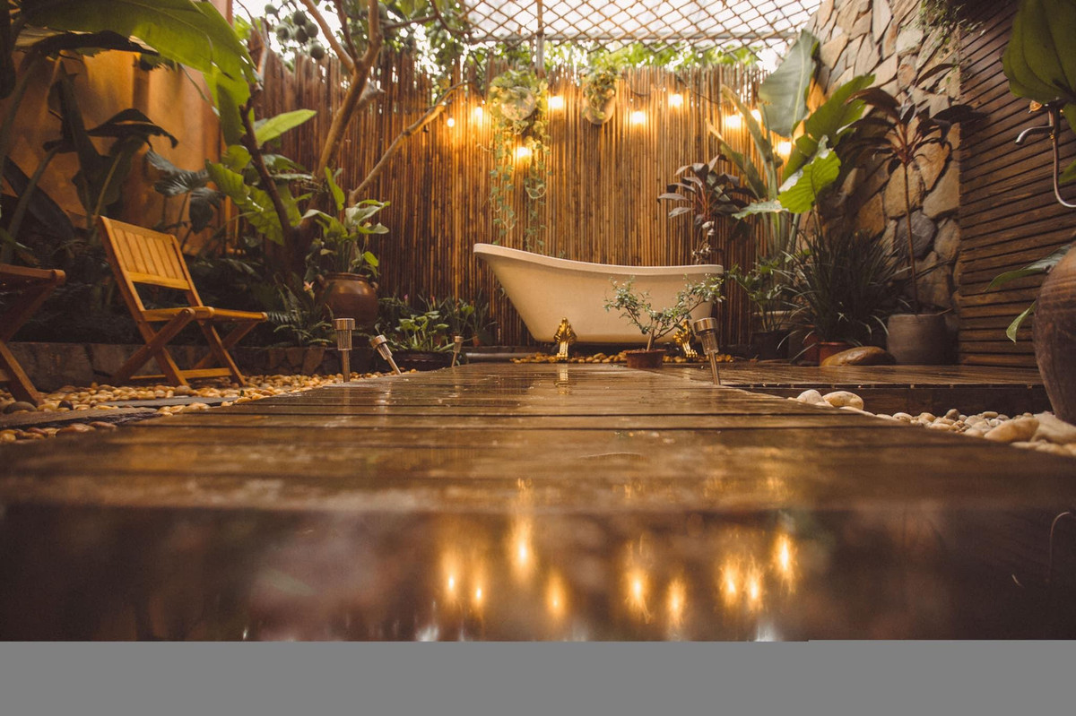 Cải tạo nhà cũ đẹp mê hồn, phòng tắm thiên nhiên cực chất ảnh 13