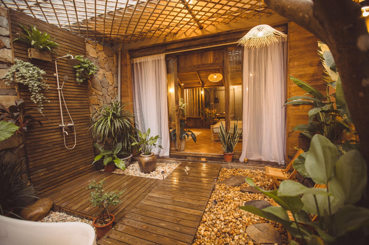 Cải tạo nhà cũ đẹp mê hồn, phòng tắm thiên nhiên cực chất ảnh 10