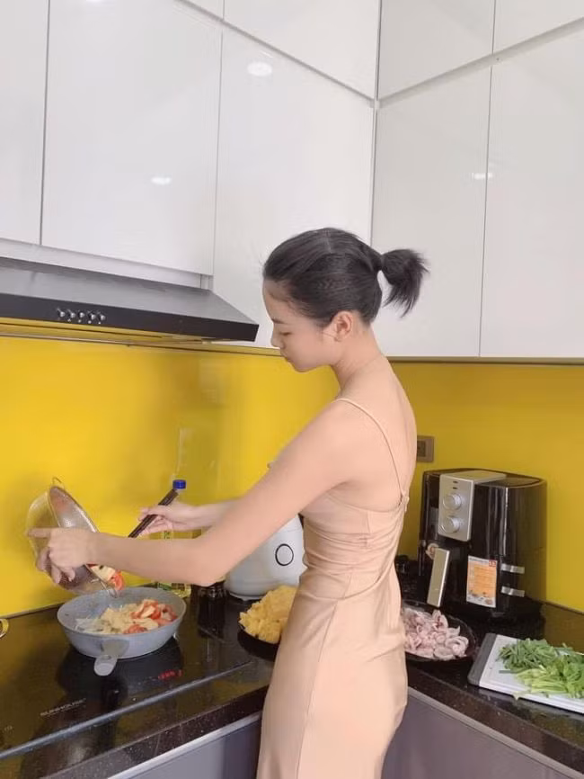 Tập luyện khoảng 30 phút sẽ đốt khoảng gần 300 calo.