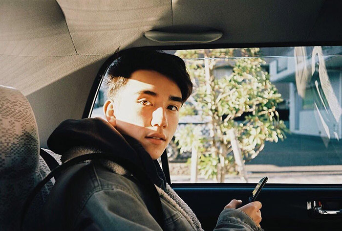 Anh chàng này nổi bật giữa dàn thí sinh bởi vẻ đẹp lai 2 dòng máu Mỹ - Nhật.