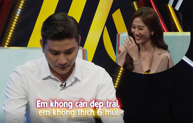 “Em có hai mối tình. Mối tình thứ nhất, em quen người Bắc nhưng vào Nam sinh sống, mẹ người đó không thích con gái miền Nam nhưng người đó cãi gia đình quen em hơn 2 năm. Vì gia đình họ có một mình con trai nên bắt lấy vợ, người mẹ bị bệnh nên cứ hăm dọa. Bạn trai đầu quyết định nghe lời mẹ lấy dâu miền Bắc. Mối tình thứ hai cũng người Bắc nhưng do môn đăng hộ đối chênh lệch quá nhiều, người ta vừa giàu vừa có gia thế. Cuộc đời em éo le lắm, hai người đang yêu nhau thì ba anh giới thiệu một người môn đăng hộ đối nhưng anh giấu em. Em không biết tại sao mình là người thứ ba, chị đó ghen ngược với em, nửa đêm gọi điện bắt anh chọn chị đó, gia đình hay là chọn em? Lần này em không muốn gặp người Bắc nữa. Em chỉ cần ưa nhìn là được, không cần đẹp trai, em không thích 6 múi”, cô nàng xinh đẹp chia sẻ.