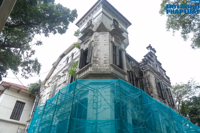 Hien trang nhung biet thu Phap co tru danh trong long thu do Ha Noi-Hinh-7